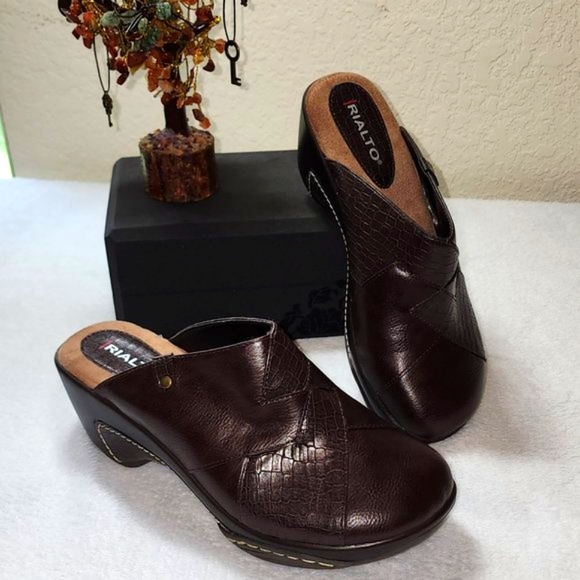 Rialto Shoes - Rialto Veva Soft Brown Leather Mule Clog Size 7.5